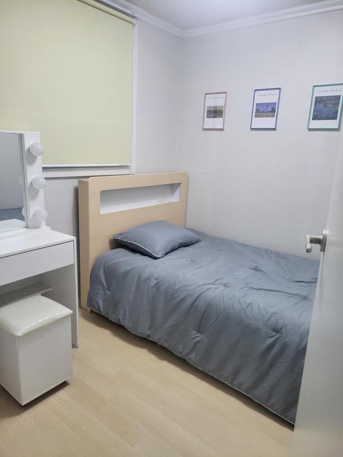 Newly Renovated 2 Bedroom Apartment #7 Szöul Kültér fotó